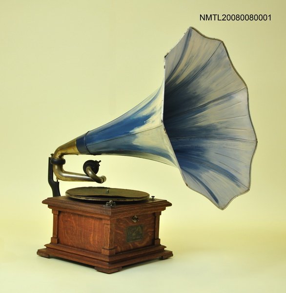 主要名稱：勝利2號留聲機圖檔，第1張，共2張