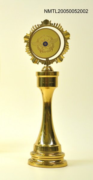 主要名稱：國軍第三十三屆文藝金像獎獎座圖檔，第2張，共2張