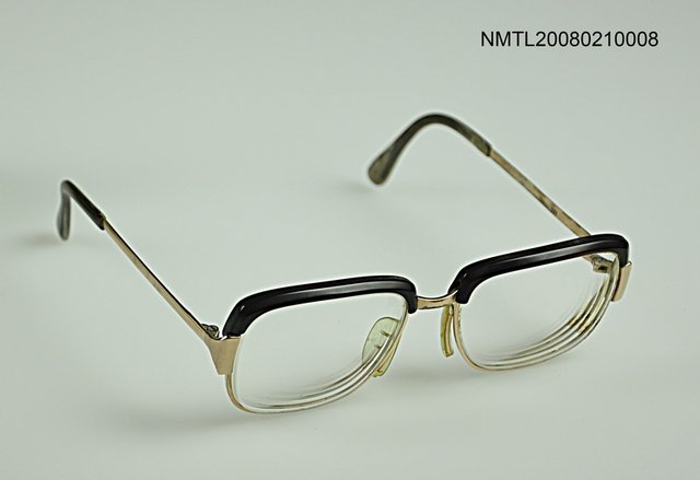 相關藏品:主要名稱：王育德眼鏡的藏品圖