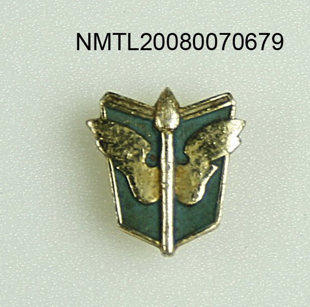 主要名稱：國軍文藝大會開會紀念章圖檔，第1張，共1張