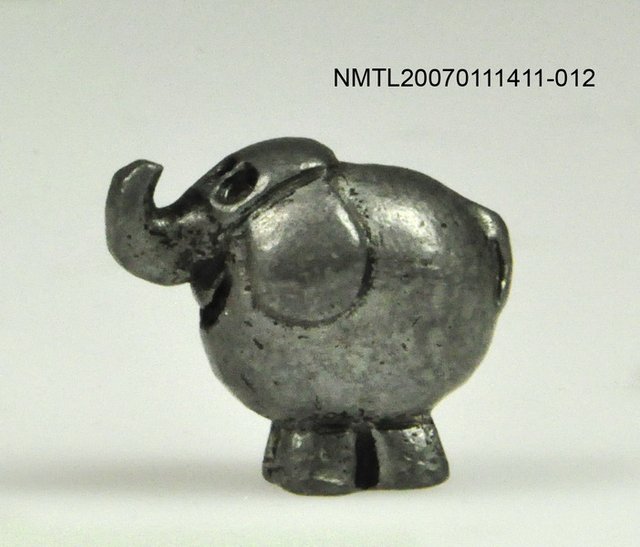 主要名稱：象偶圖檔，第1張，共2張