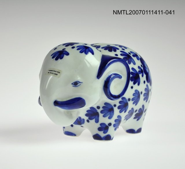 主要名稱：象偶圖檔，第2張，共2張