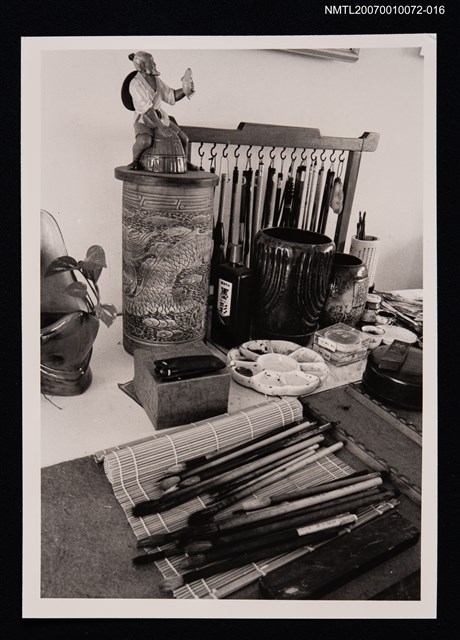 主要名稱：王愷的作畫工具圖檔，第1張，共1張