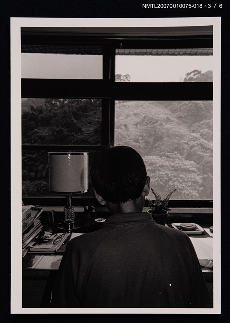 主要名稱：向明獨照（於書房）圖檔，第4張，共7張