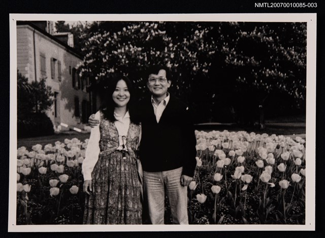 主要名稱：王渝夫婦合照（翻拍照）圖檔，第1張，共1張