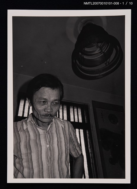 主要名稱：羅門居家獨照圖檔，第1張，共1張