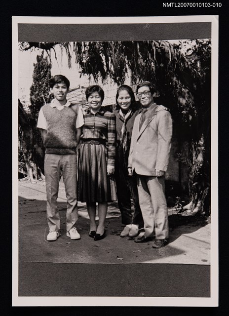 主要名稱：商略全家福（翻拍照）圖檔，第1張，共1張