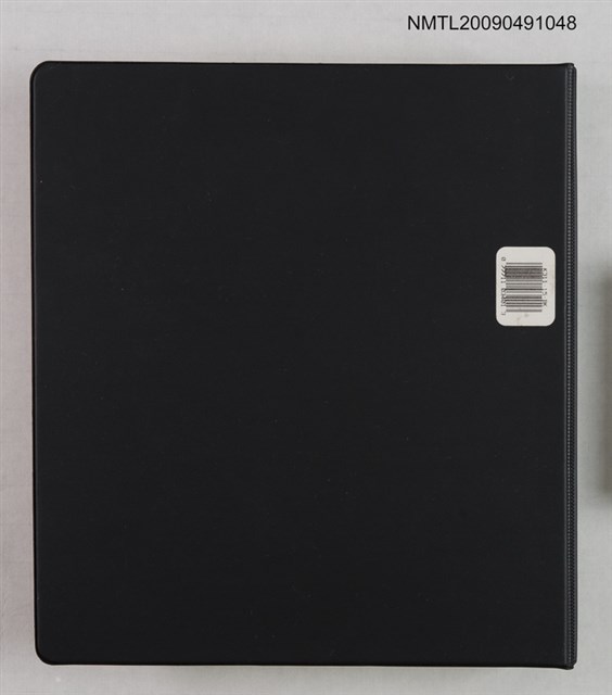 主要名稱：吳守禮整理的資料目錄1966~1982圖檔，第1張，共2張