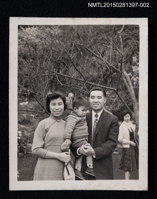 主要名稱：李一楠與琦君夫婦合照1-2圖檔，第1張，共1張