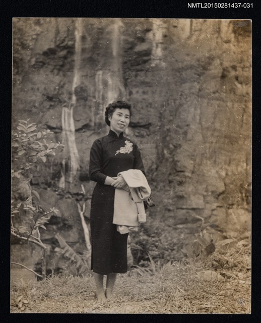 主要名稱：琦君夫婦生活照1-31（琦君獨照）圖檔，第1張，共1張