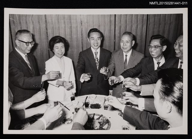 主要名稱：琦君領獎活動照11(第二次1970年慶祝會)圖檔，第1張，共1張