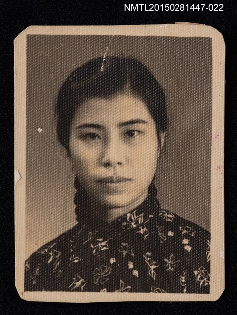 主要名稱：琦君獨照1-22圖檔，第1張，共1張