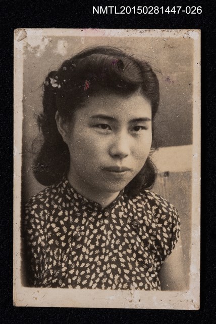 主要名稱：琦君獨照1-26圖檔，第1張，共1張