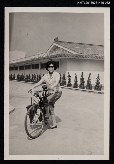 主要名稱：琦君個人生活照1-62圖檔，第1張，共1張