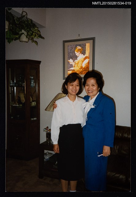 主要名稱：琦君夫婦與友人王臨冬夫婦合照（王臨冬與珮瑜合照）19圖檔，第1張，共1張