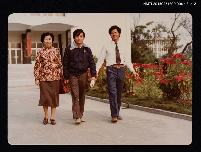 主要名稱：琦君出席校園文學座談會照6圖檔，第4張，共5張