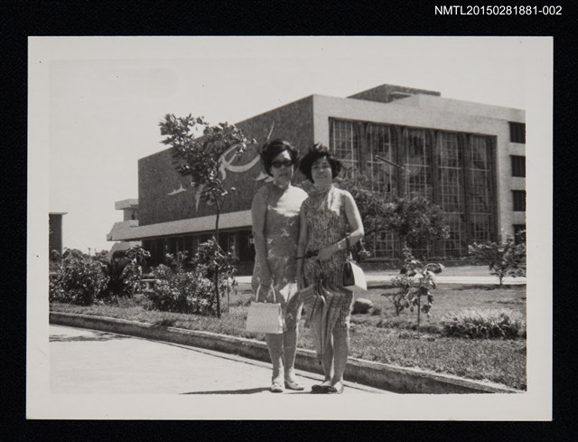 主要名稱：琦君與王怡之合照2圖檔，第1張，共2張