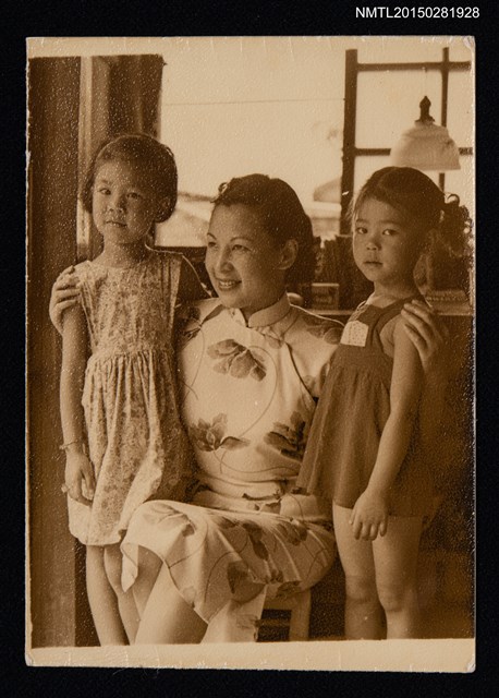 主要名稱：林海音與其女兒夏祖美、夏祖麗小時候合照圖檔，第1張，共1張