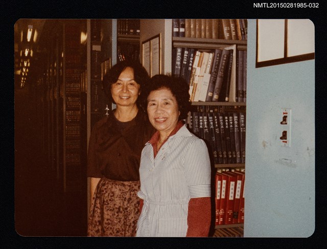 主要名稱：琦君與友人合照2-32圖檔，第1張，共1張