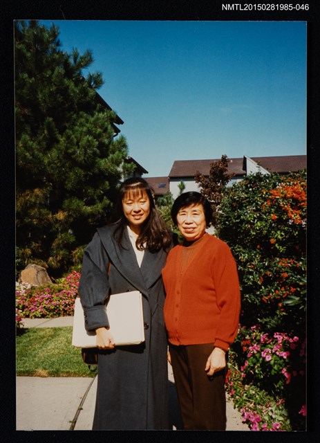 主要名稱：琦君與友人合照2-46圖檔，第1張，共1張