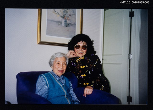 主要名稱：琦君與友人合照2-63圖檔，第1張，共1張