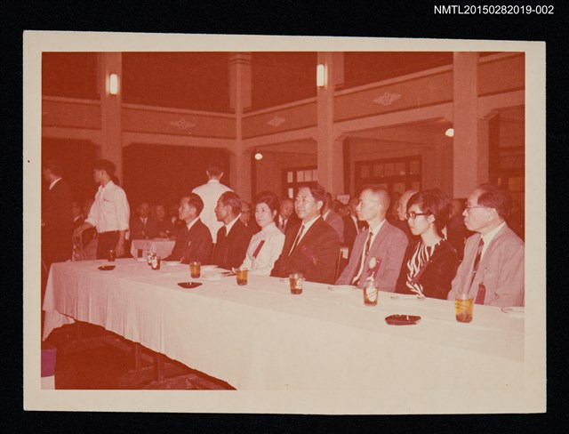 主要名稱：琦君領獎活動照（第2次領金鼎獎）2-2圖檔，第1張，共1張