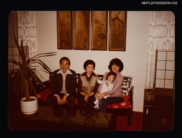 主要名稱：琦君夫婦與友人照3-32圖檔，第1張，共1張