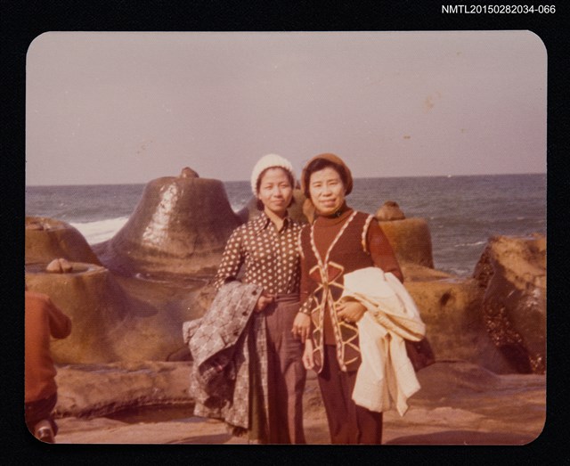 主要名稱：琦君夫婦與友人照3-66圖檔，第1張，共1張