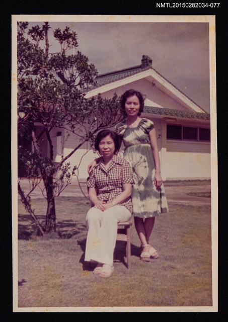 主要名稱：琦君夫婦與友人照3-77圖檔，第1張，共1張