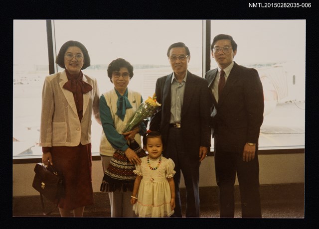 主要名稱：琦君夫婦與友人照4-6圖檔，第1張，共1張