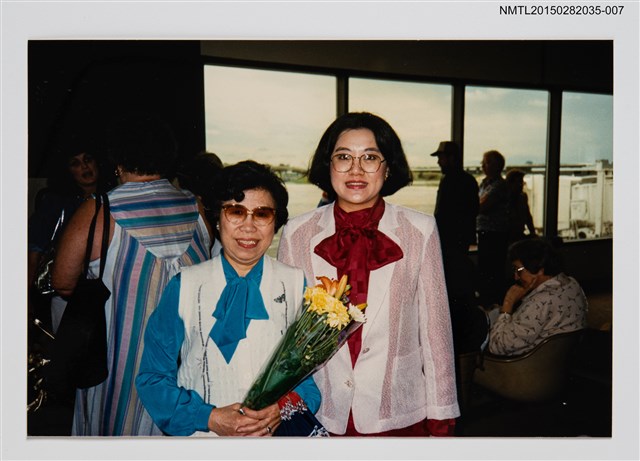 主要名稱：琦君夫婦與友人照4-7圖檔，第1張，共1張