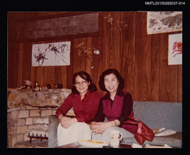 主要名稱：琦君與友人照5-14圖檔，第1張，共1張