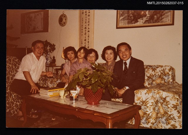 主要名稱：琦君與友人照5-15圖檔，第1張，共1張