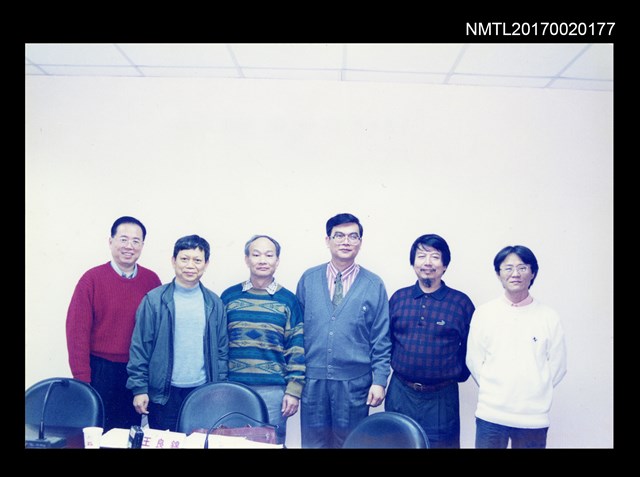 主要名稱：康原與路寒袖、渡也、吳晟、林武憲、羅青合影圖檔，第2張，共3張