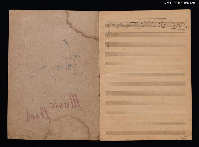 主要名稱：夢等5首樂譜（Music Book筆記本）圖檔，第2張，共2張