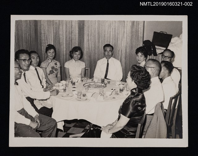 主要名稱：林氏好與家人合影（於餐廳）2圖檔，第1張，共2張