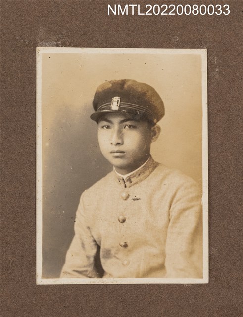 主要名稱：男學生獨照21/其他-相簿名稱：龍瑛宗相片集1圖檔，第1張，共1張