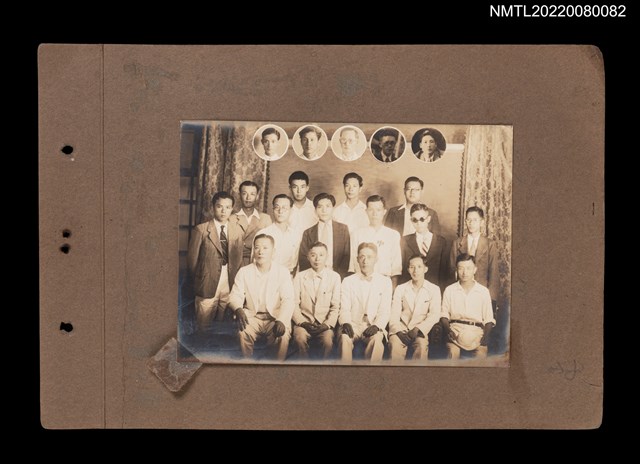主要名稱：龍瑛宗與14名男性合照/其他-相簿名稱：龍瑛宗相片集1圖檔，第1張，共1張