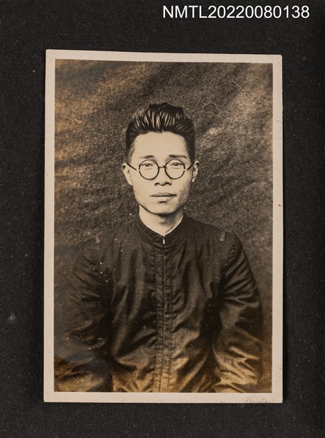 主要名稱：龍瑛宗三哥劉榮瑞獨照/其他-相簿名稱：龍瑛宗相片集2圖檔，第1張，共1張