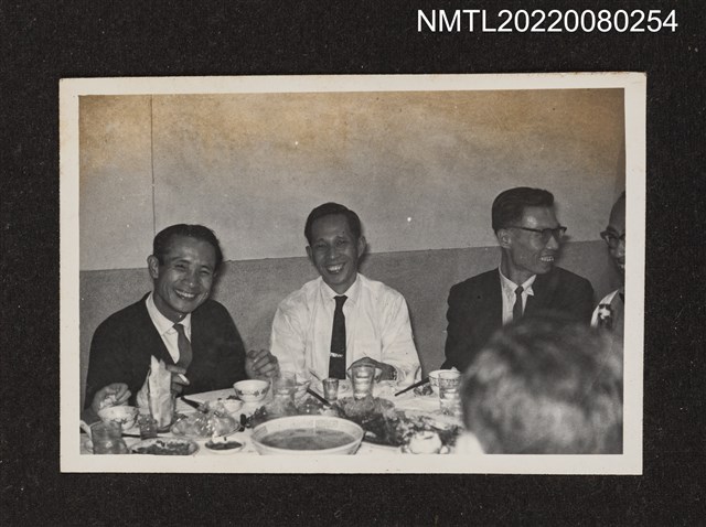 主要名稱：龍瑛宗聚餐紀錄1/其他-相簿名稱：龍瑛宗相片集2圖檔，第1張，共1張