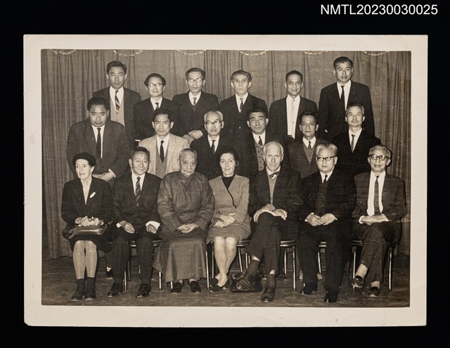 主要名稱：歡送艾伯華博士蒞華將返美國攝影留念（1967-12-27）圖檔，第1張，共2張