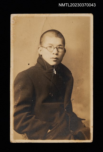 主要名稱：蔡如生青年時期半身獨照圖檔，第1張，共1張