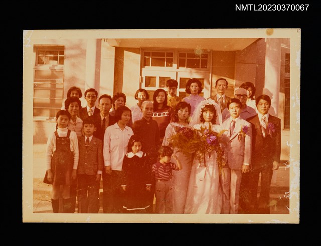 主要名稱：蘇鑾等22人於婚禮合照圖檔，第1張，共1張