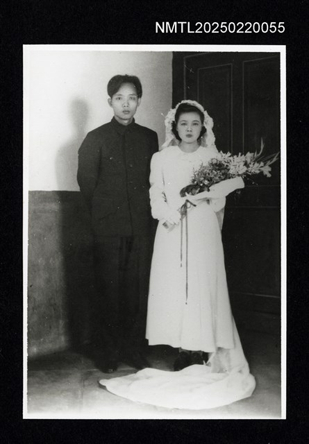 主要名稱：簡國賢與簡劉里結婚照（翻拍）圖檔，第1張，共1張