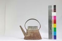 藏品(鉛製茶壺)的圖片