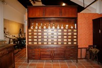 藏品(藥櫃)的圖片