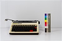 藏品(打字機)的圖片