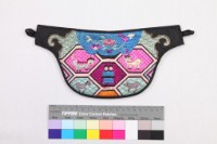 藏品(彩繡人物動物紋腰包)的圖片