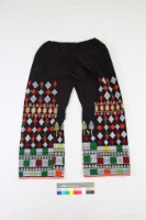 藏品(雲南金平瑤族挑花女褲)的圖片