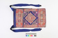 藏品(貴州榕江侗族繡花揹扇蓋片)的圖片